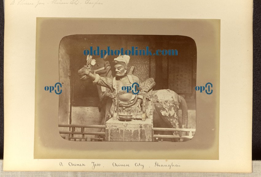 Chinese temple in Shanghai 1870