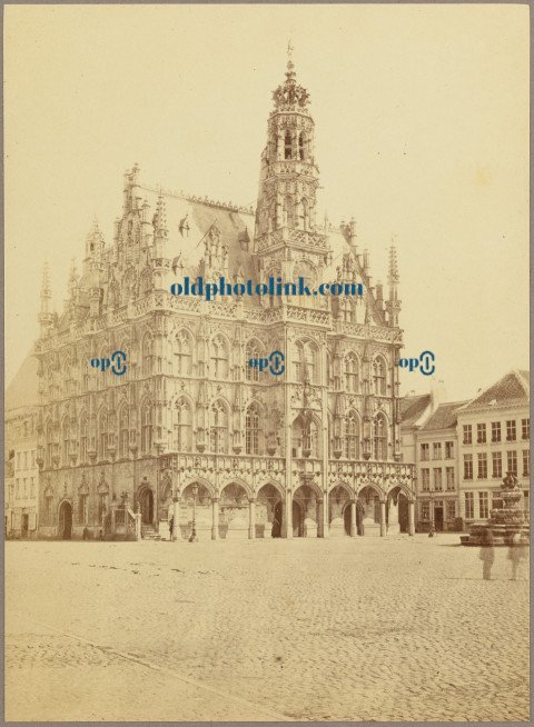 Hotel de ville, Oudenarde 1866